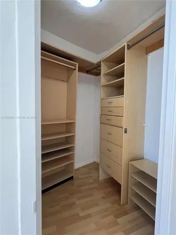 2899 Collins Avenue Miami Beach FL 33140