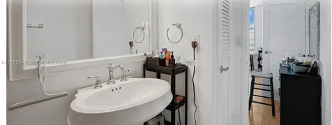 2899 Collins Avenue Miami Beach FL 33140