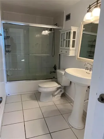 2899 Collins Avenue Miami Beach FL 33140