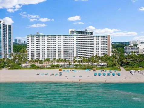 2899 Collins Avenue Miami Beach FL 33140