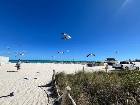 2899 Collins Avenue Miami Beach FL 33140