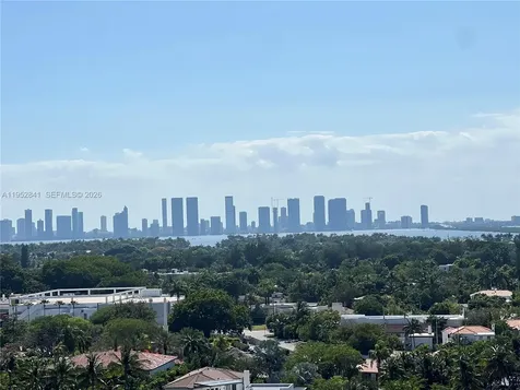 2899 Collins Avenue Miami Beach FL 33140