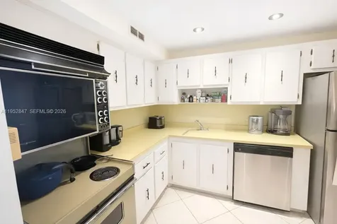 20335 W Country Club Drive Aventura FL 33180