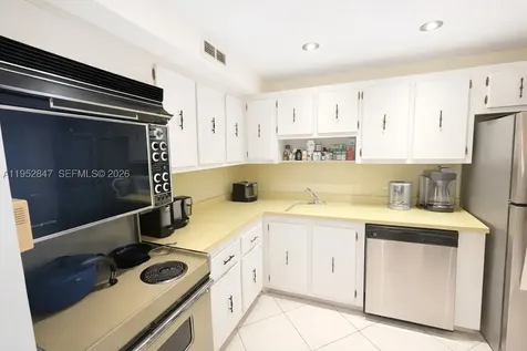 20335 W Country Club Drive Aventura FL 33180