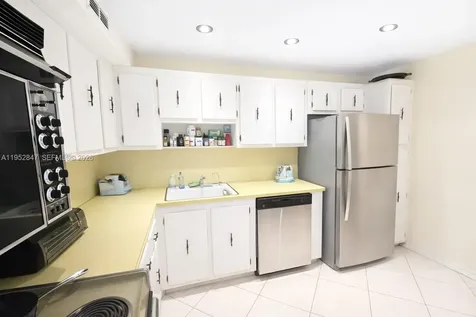 20335 W Country Club Drive Aventura FL 33180