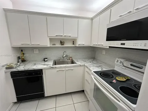 5640 SW 3rd Place Margate FL 33068