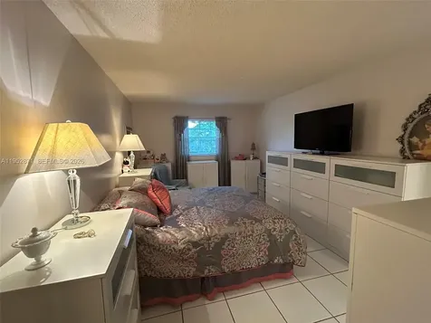 5640 SW 3rd Place Margate FL 33068