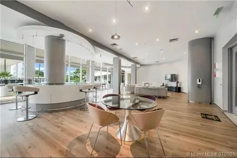 10275 Collins Avenue Bal Harbour FL 33154
