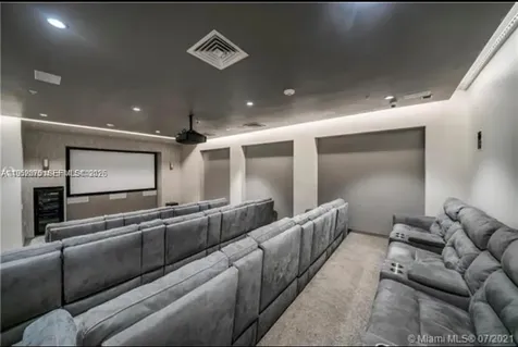 10275 Collins Avenue Bal Harbour FL 33154