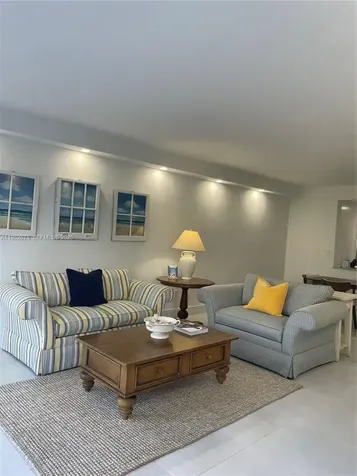 10275 Collins Avenue Bal Harbour FL 33154