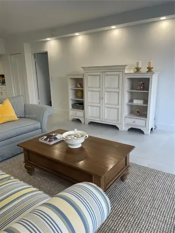 10275 Collins Avenue Bal Harbour FL 33154