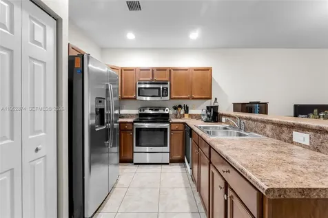 3213 SE 7th Court Homestead FL 33033