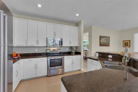 4441 Stone Ridge Way Weston FL 33331