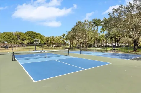4441 Stone Ridge Way Weston FL 33331