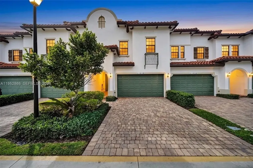 11616 SW 13th Lane Pembroke Pines FL 33025