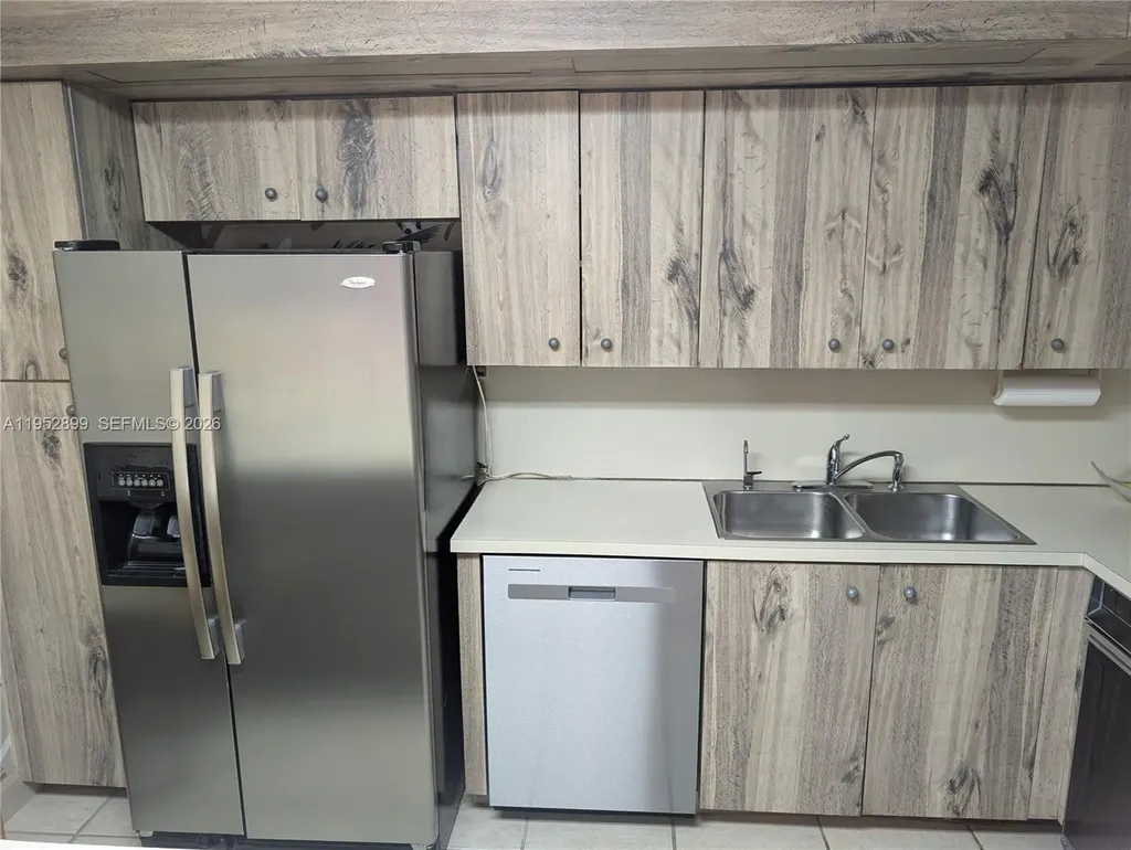 2810 N 46th Avenue Hollywood FL 33021