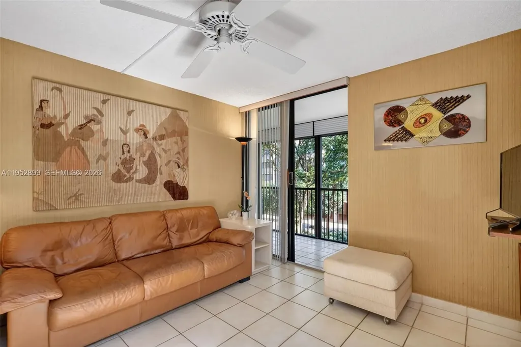 2810 N 46th Avenue Hollywood FL 33021