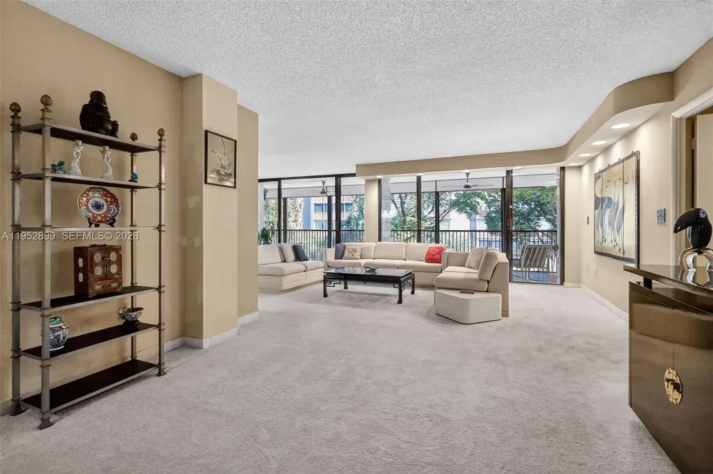 2810 N 46th Avenue Hollywood FL 33021
