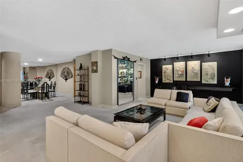 2810 N 46th Avenue Hollywood FL 33021
