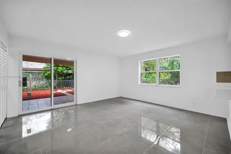 7911 SW 9th Street North Lauderdale FL 33068