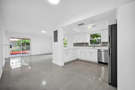 7911 SW 9th Street North Lauderdale FL 33068
