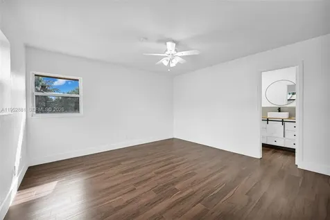 7911 SW 9th Street North Lauderdale FL 33068