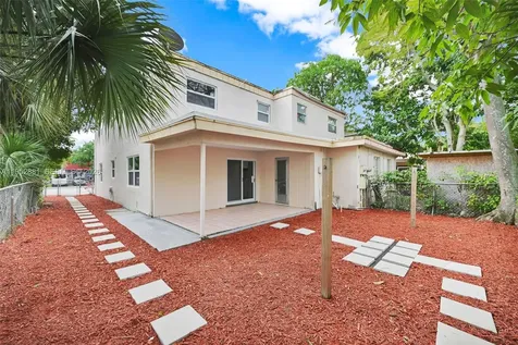 7911 SW 9th Street North Lauderdale FL 33068
