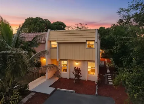 7911 SW 9th Street North Lauderdale FL 33068