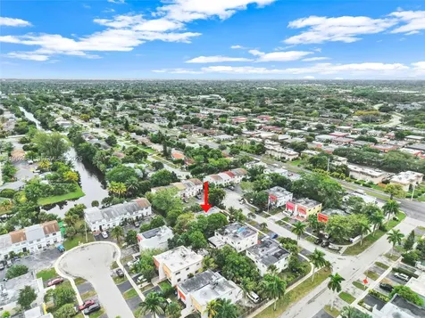 7911 SW 9th Street North Lauderdale FL 33068