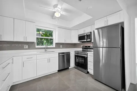 7911 SW 9th Street North Lauderdale FL 33068