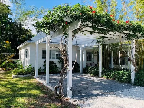 4218 Braganza Avenue Miami FL 33133