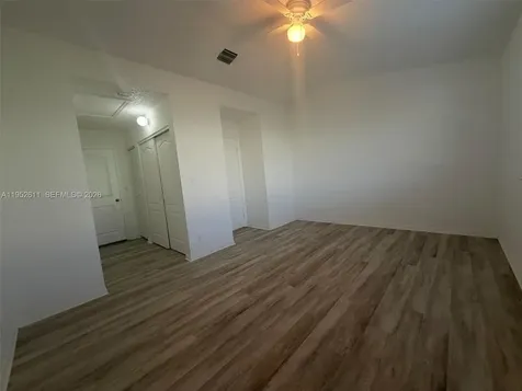 21300 NE 8th Court Miami FL 33179
