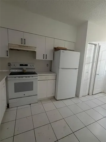 21300 NE 8th Court Miami FL 33179