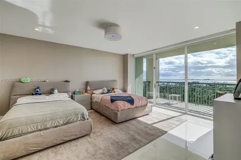 3400 SW 27th Avenue Miami FL 33133
