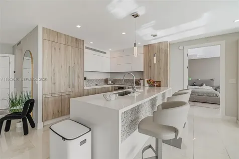3400 SW 27th Avenue Miami FL 33133