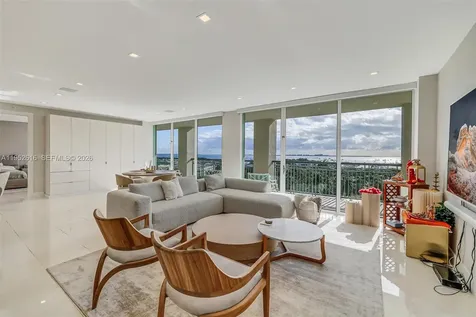 3400 SW 27th Avenue Miami FL 33133