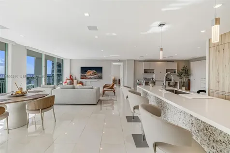 3400 SW 27th Avenue Miami FL 33133