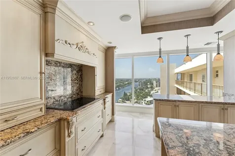 1021 Hillsboro Mile Hillsboro Beach FL 33062