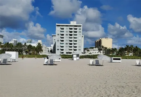 465 Ocean Drive Miami Beach FL 33139