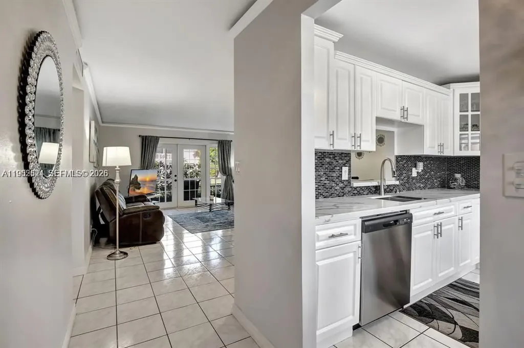 219 NE 14th Avenue Hallandale Beach FL 33009