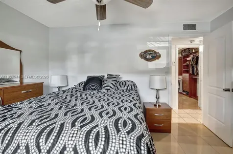 219 NE 14th Avenue Hallandale Beach FL 33009