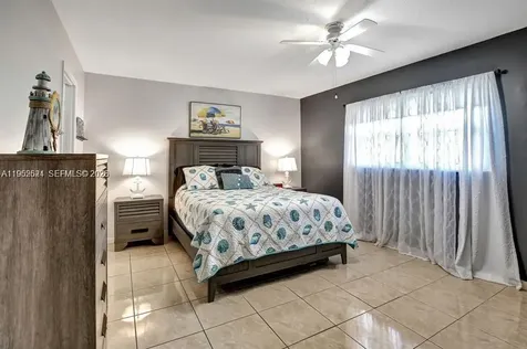 219 NE 14th Avenue Hallandale Beach FL 33009