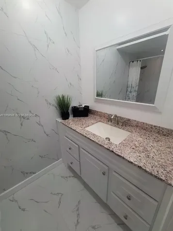 219 NE 14th Avenue Hallandale Beach FL 33009