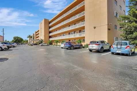 219 NE 14th Avenue Hallandale Beach FL 33009