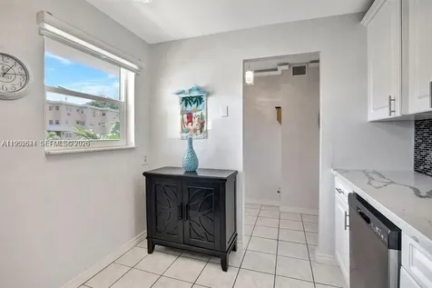 219 NE 14th Avenue Hallandale Beach FL 33009