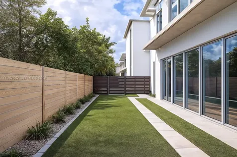 1103 SW 22nd Terrace Miami FL 33129