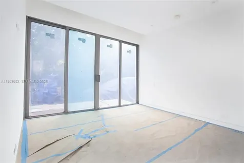 1103 SW 22nd Terrace Miami FL 33129