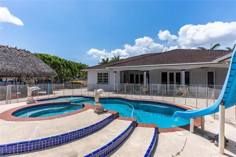 12969 SW 220th Terrace Miami FL 33170