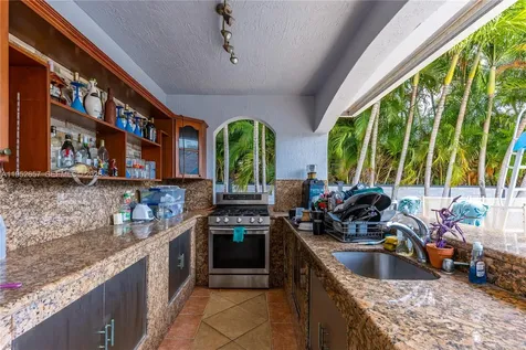 12969 SW 220th Terrace Miami FL 33170