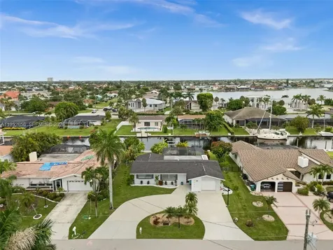 5122 SW 3rd Avenue Cape Coral FL 33914